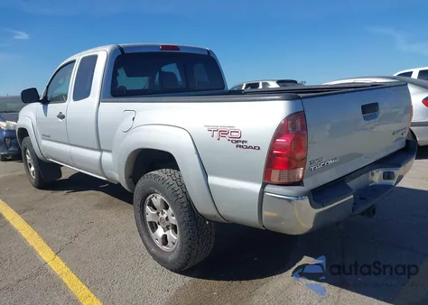 2005 Toyota Tacoma Prerunner V6 from USA, damaged, VIN 5TETU62N35Z128074